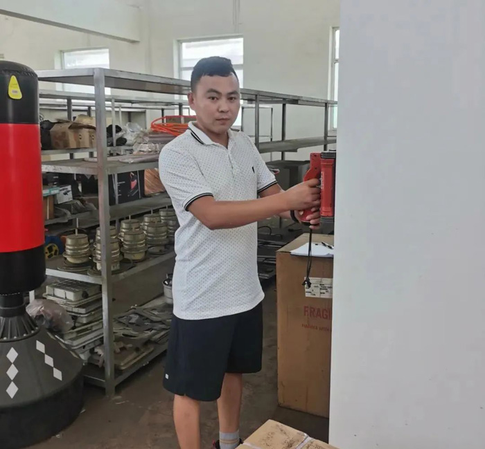 奮斗創(chuàng)造歷史 實(shí)干成就未來——省建科院第三黨支部解放思想大討論活動(dòng)紀(jì)實(shí)(圖7)