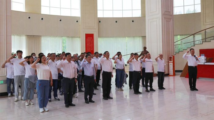 傳承雷鋒精神，弘揚榜樣力量——省建科院組織黨員干部參觀雷鋒紀(jì)念館(圖4)